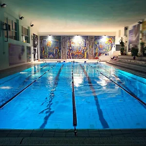 Lh Hotel&spa מלון